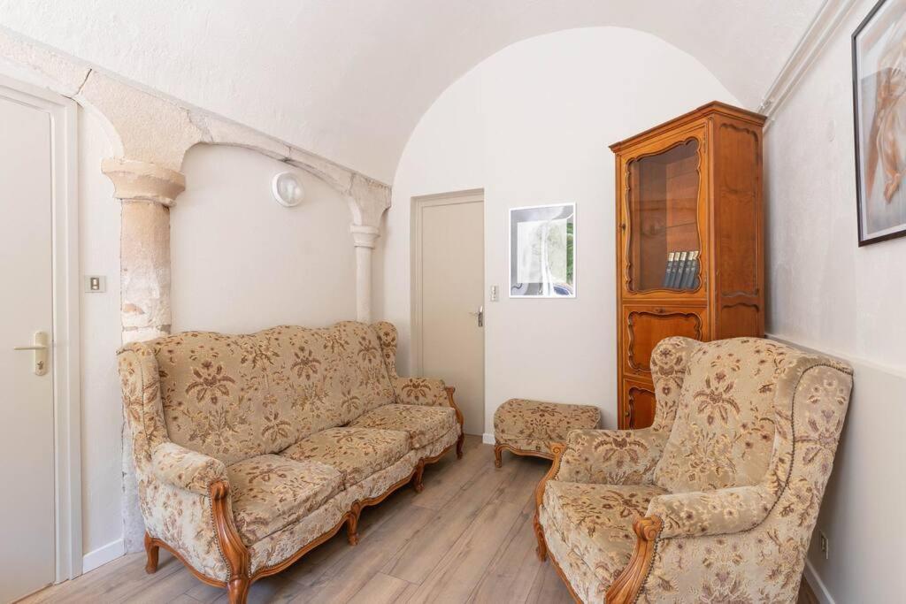 Cabana & Le Gite Du Chateau - Proche Macon Nord Lugny Екстер'єр фото